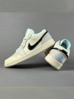 کفش نایک جردن ۱ Nike Jordan 1 Low SE مدل HQ3440-101 - Image 6