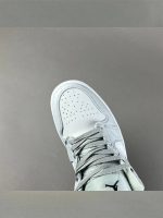 کفش نایک جردن ۱ Nike Jordan 1 Low مدل DC9036-100 - Image 8