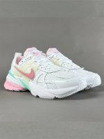 کفش نایک زنانه وی‌ تو‌ کی ران Nike V2K Run - Image 3