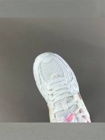 کفش نایک زنانه وی‌ تو‌ کی ران Nike V2K Run - Image 8