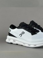 کفش کتونی آن‌ رانینگ کلودزون On Running Cloudzone - Image 4