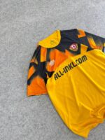 کیت فوتبال برند Umbro اورجینال | پیراهن Dynamo Dresden | ساخت اندونزی - Image 2