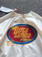 Code Studio Delta Gamma Tee | لانگ‌ اسلیو گرافیکی - Image 5
